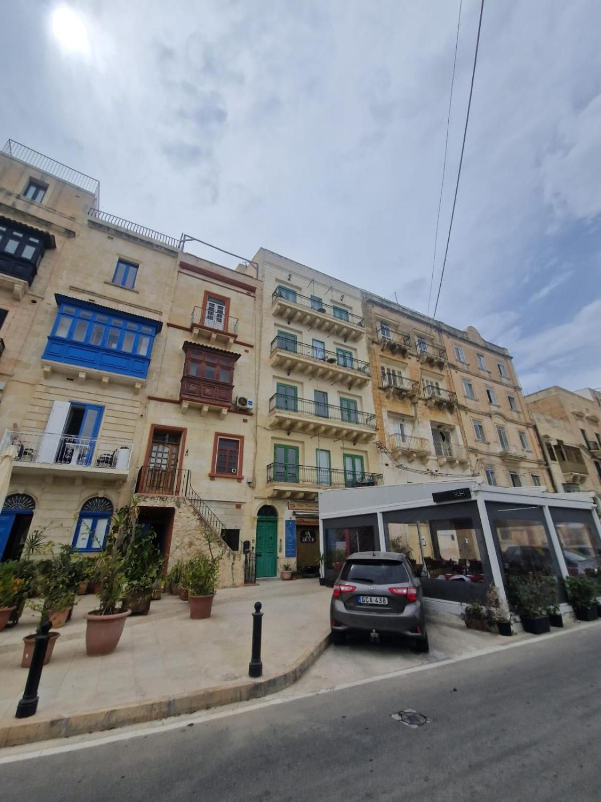 Korzo Suites Senglea Waterfront Extérieur photo