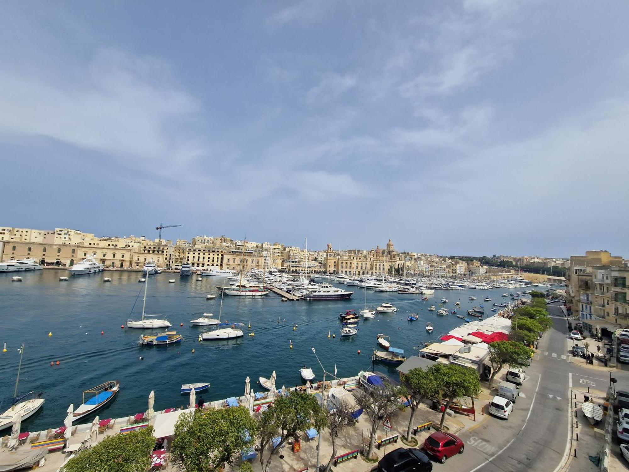 Korzo Suites Senglea Waterfront Extérieur photo